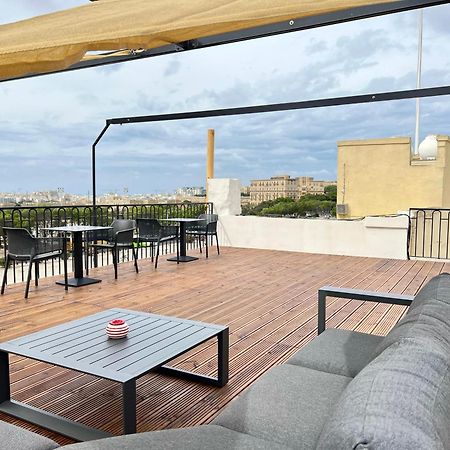 Florette Suite 1Br With Stunning Lounge Terrace By Arcobnb Il-Furjana Exteriör bild